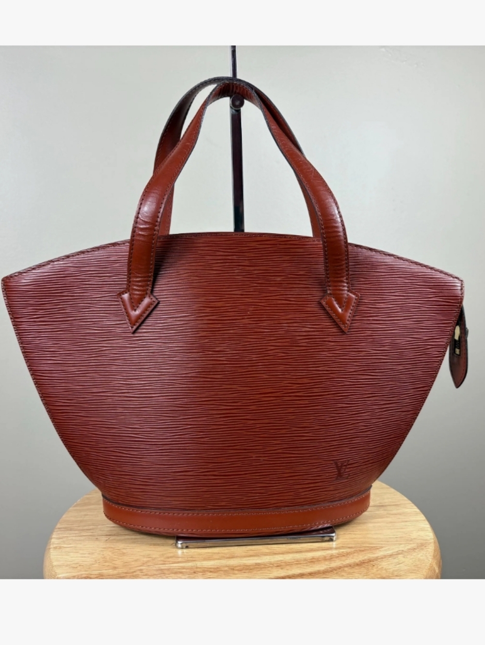 Louis Vuitton Epi Leather Saint Jacques PM Bag in FAWN - Picture 3 of 13